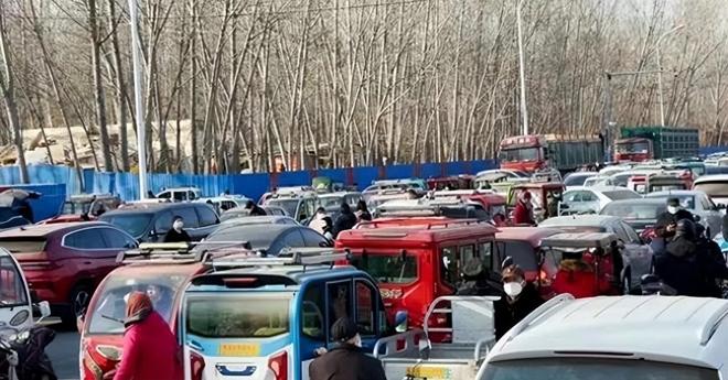 从满街乱窜到销声匿迹谁杀死了中国县城的“三无神车”？